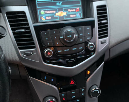 Черный Шевроле Круз, объемом двигателя 2 л и пробегом 201 тыс. км за 7599 $, фото 12 на Automoto.ua