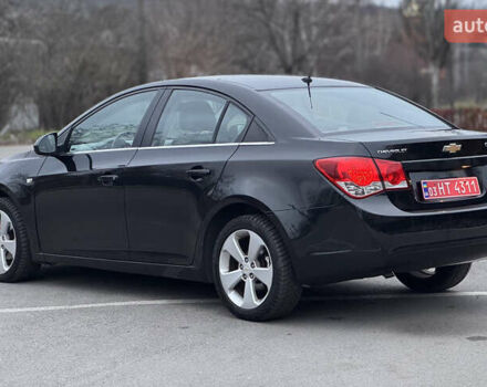 Черный Шевроле Круз, объемом двигателя 1.8 л и пробегом 232 тыс. км за 6999 $, фото 17 на Automoto.ua