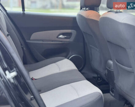 Черный Шевроле Круз, объемом двигателя 1.8 л и пробегом 232 тыс. км за 6999 $, фото 48 на Automoto.ua