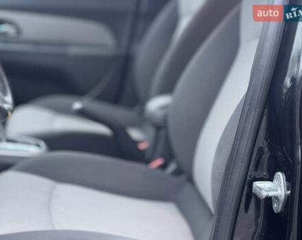 Черный Шевроле Круз, объемом двигателя 1.8 л и пробегом 232 тыс. км за 6999 $, фото 37 на Automoto.ua