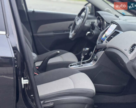 Черный Шевроле Круз, объемом двигателя 1.8 л и пробегом 232 тыс. км за 6999 $, фото 54 на Automoto.ua