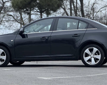 Черный Шевроле Круз, объемом двигателя 1.8 л и пробегом 232 тыс. км за 6999 $, фото 15 на Automoto.ua