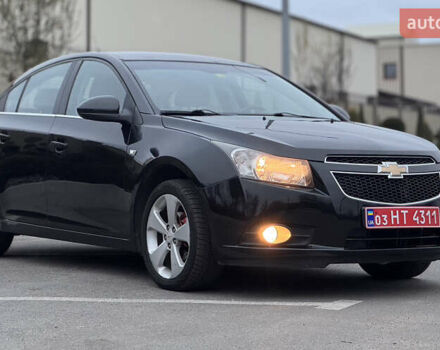 Черный Шевроле Круз, объемом двигателя 1.8 л и пробегом 232 тыс. км за 6999 $, фото 26 на Automoto.ua