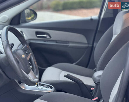 Черный Шевроле Круз, объемом двигателя 1.8 л и пробегом 232 тыс. км за 6999 $, фото 43 на Automoto.ua