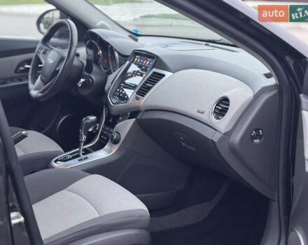 Черный Шевроле Круз, объемом двигателя 1.8 л и пробегом 232 тыс. км за 6999 $, фото 50 на Automoto.ua