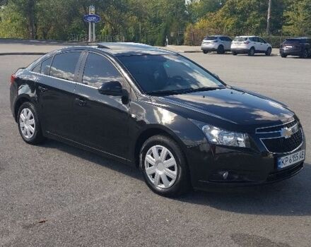 Черный Шевроле Круз, объемом двигателя 1.8 л и пробегом 136 тыс. км за 8500 $, фото 2 на Automoto.ua