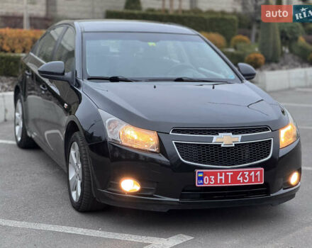 Черный Шевроле Круз, объемом двигателя 1.8 л и пробегом 232 тыс. км за 6999 $, фото 22 на Automoto.ua