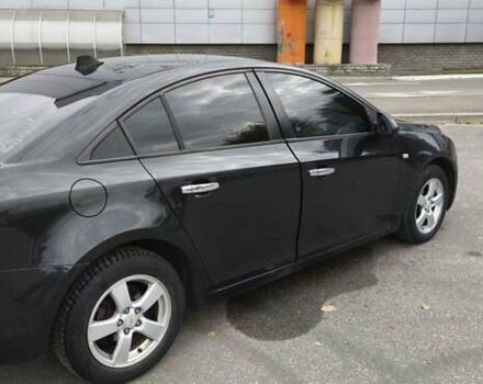 Черный Шевроле Круз, объемом двигателя 1.8 л и пробегом 220 тыс. км за 6600 $, фото 6 на Automoto.ua