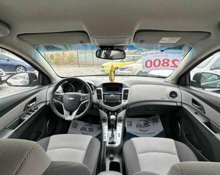 Черный Шевроле Круз, объемом двигателя 1.8 л и пробегом 188 тыс. км за 6900 $, фото 5 на Automoto.ua