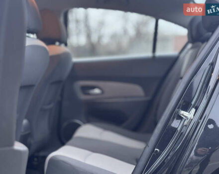 Черный Шевроле Круз, объемом двигателя 1.8 л и пробегом 232 тыс. км за 6999 $, фото 47 на Automoto.ua