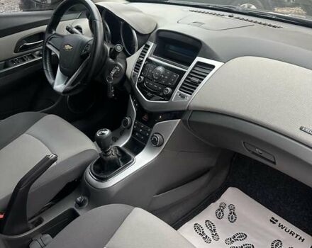 Чорний Шевроле Круз, об'ємом двигуна 1.6 л та пробігом 223 тис. км за 6750 $, фото 20 на Automoto.ua