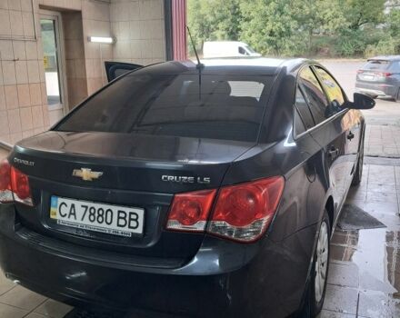 Черный Шевроле Круз, объемом двигателя 1.6 л и пробегом 229 тыс. км за 5900 $, фото 4 на Automoto.ua