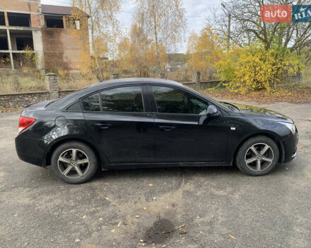 Черный Шевроле Круз, объемом двигателя 1.8 л и пробегом 195 тыс. км за 6200 $, фото 8 на Automoto.ua