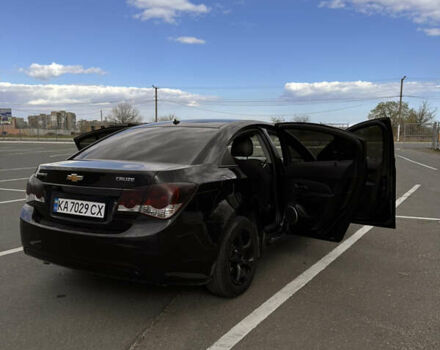 Черный Шевроле Круз, объемом двигателя 1.6 л и пробегом 156 тыс. км за 8000 $, фото 4 на Automoto.ua