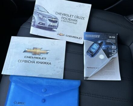 Черный Шевроле Круз, объемом двигателя 1.8 л и пробегом 133 тыс. км за 7500 $, фото 20 на Automoto.ua