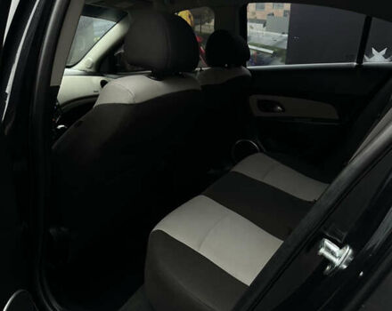 Черный Шевроле Круз, объемом двигателя 1.8 л и пробегом 213 тыс. км за 6900 $, фото 18 на Automoto.ua