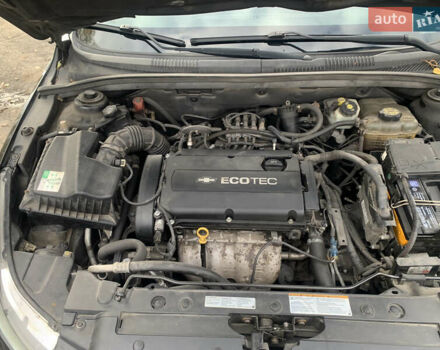 Черный Шевроле Круз, объемом двигателя 1.8 л и пробегом 195 тыс. км за 6200 $, фото 11 на Automoto.ua