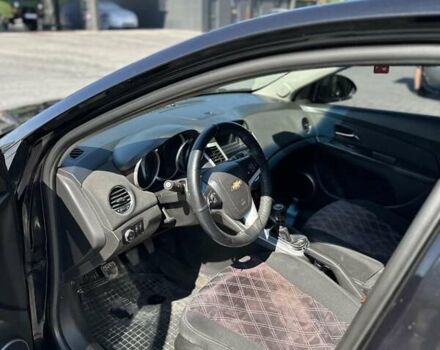 Черный Шевроле Круз, объемом двигателя 1.8 л и пробегом 207 тыс. км за 5700 $, фото 3 на Automoto.ua