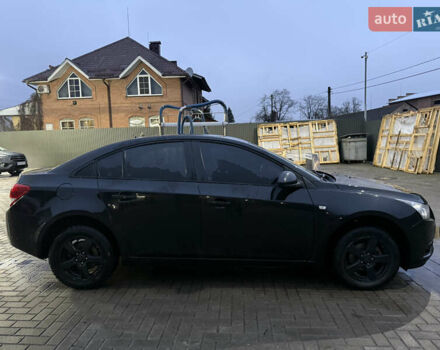 Черный Шевроле Круз, объемом двигателя 1.6 л и пробегом 167 тыс. км за 6900 $, фото 5 на Automoto.ua