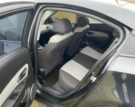 Чорний Шевроле Круз, об'ємом двигуна 1.8 л та пробігом 213 тис. км за 6600 $, фото 5 на Automoto.ua