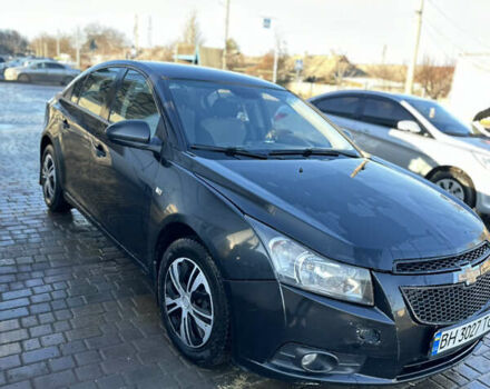 Черный Шевроле Круз, объемом двигателя 1.6 л и пробегом 100 тыс. км за 6950 $, фото 3 на Automoto.ua