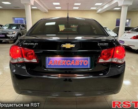 Чорний Шевроле Круз, об'ємом двигуна 1.8 л та пробігом 147 тис. км за 7400 $, фото 2 на Automoto.ua