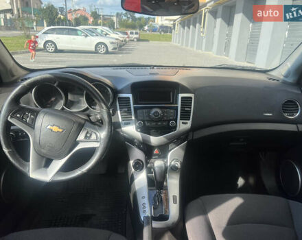 Чорний Шевроле Круз, об'ємом двигуна 1.8 л та пробігом 190 тис. км за 5900 $, фото 26 на Automoto.ua