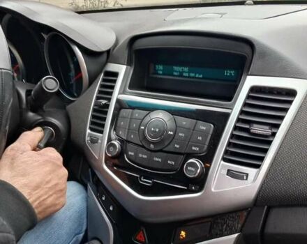 Чорний Шевроле Круз, об'ємом двигуна 1.6 л та пробігом 203 тис. км за 6000 $, фото 4 на Automoto.ua