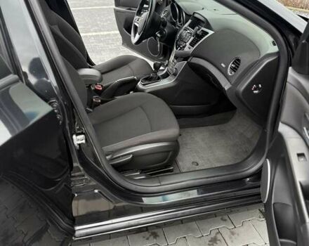 Чорний Шевроле Круз, об'ємом двигуна 1.6 л та пробігом 97 тис. км за 8000 $, фото 13 на Automoto.ua