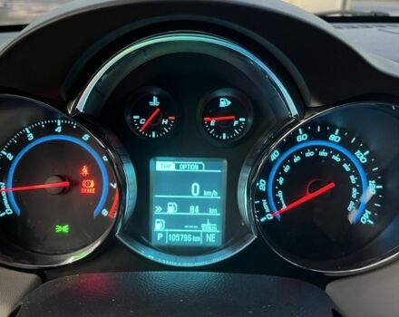 Черный Шевроле Круз, объемом двигателя 1.4 л и пробегом 105 тыс. км за 8000 $, фото 6 на Automoto.ua