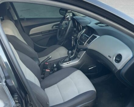 Чорний Шевроле Круз, об'ємом двигуна 1.8 л та пробігом 220 тис. км за 5500 $, фото 9 на Automoto.ua