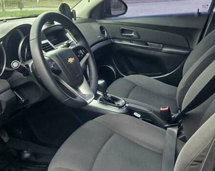 Черный Шевроле Круз, объемом двигателя 1.6 л и пробегом 117 тыс. км за 6999 $, фото 10 на Automoto.ua