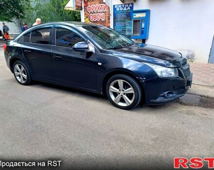 Черный Шевроле Круз, объемом двигателя 1.8 л и пробегом 332 тыс. км за 6000 $, фото 4 на Automoto.ua