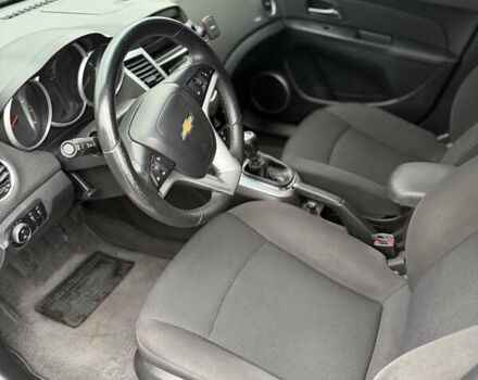 Чорний Шевроле Круз, об'ємом двигуна 1.6 л та пробігом 97 тис. км за 8000 $, фото 15 на Automoto.ua