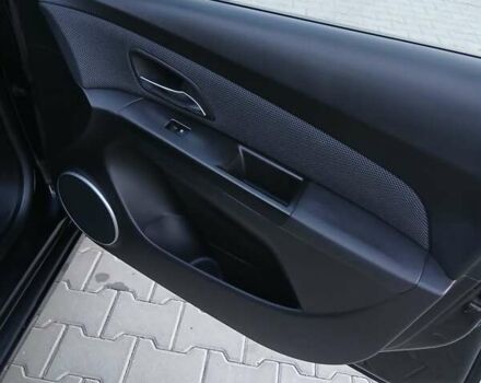 Чорний Шевроле Круз, об'ємом двигуна 1.8 л та пробігом 147 тис. км за 7650 $, фото 5 на Automoto.ua