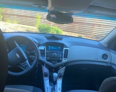 Черный Шевроле Круз, объемом двигателя 1.8 л и пробегом 233 тыс. км за 5300 $, фото 2 на Automoto.ua