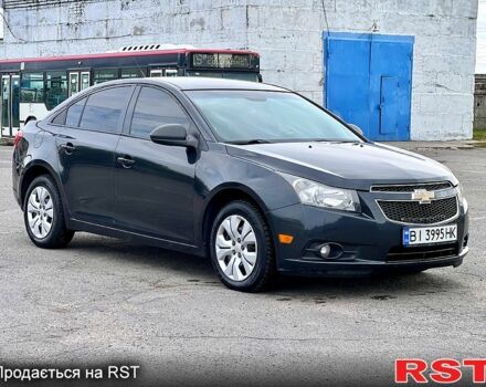 Черный Шевроле Круз, объемом двигателя 1.8 л и пробегом 235 тыс. км за 6000 $, фото 4 на Automoto.ua