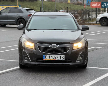 Черный Шевроле Круз, объемом двигателя 1.4 л и пробегом 243 тыс. км за 5800 $, фото 2 на Automoto.ua