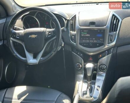 Черный Шевроле Круз, объемом двигателя 2 л и пробегом 214 тыс. км за 6590 $, фото 24 на Automoto.ua
