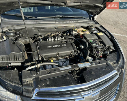 Черный Шевроле Круз, объемом двигателя 1.8 л и пробегом 123 тыс. км за 9600 $, фото 26 на Automoto.ua