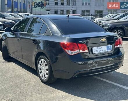 Черный Шевроле Круз, объемом двигателя 2 л и пробегом 214 тыс. км за 6590 $, фото 5 на Automoto.ua