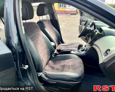 Черный Шевроле Круз, объемом двигателя 1.8 л и пробегом 235 тыс. км за 6000 $, фото 8 на Automoto.ua