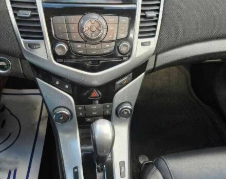 Шевроле Круз 2013 в Кривом Роге на Automoto.ua Черный Шевроле Круз, объемом двигателя 1.4 л и пробегом 150 тыс. км за 2500 $, фото 10 на Automoto.ua