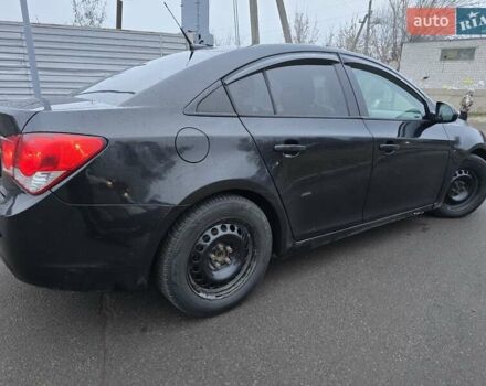 Чорний Шевроле Круз, об'ємом двигуна 1.8 л та пробігом 209 тис. км за 4600 $, фото 8 на Automoto.ua