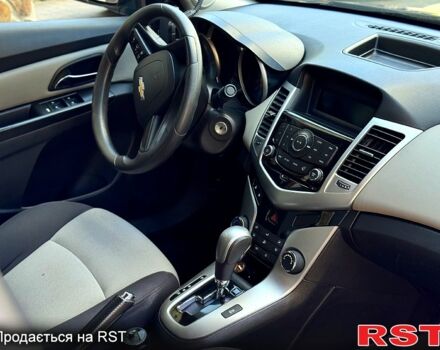 Чорний Шевроле Круз, об'ємом двигуна 1.8 л та пробігом 240 тис. км за 7000 $, фото 3 на Automoto.ua