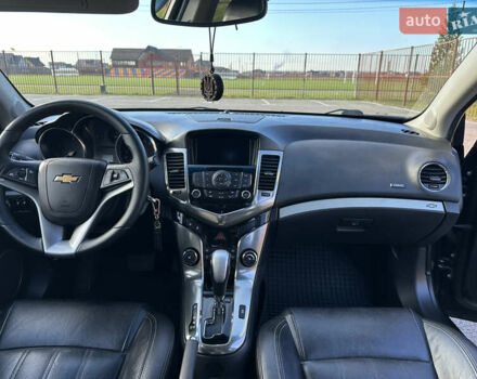 Черный Шевроле Круз, объемом двигателя 1.8 л и пробегом 123 тыс. км за 9600 $, фото 30 на Automoto.ua