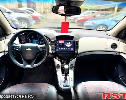 Черный Шевроле Круз, объемом двигателя 1.8 л и пробегом 235 тыс. км за 6000 $, фото 6 на Automoto.ua