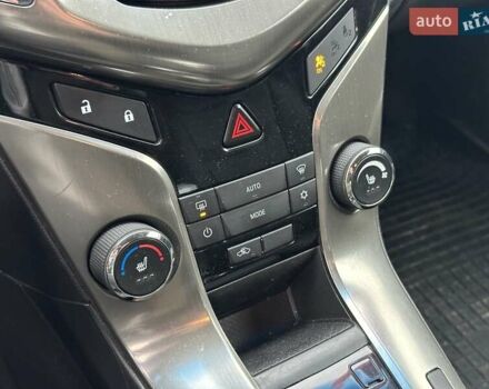 Чорний Шевроле Круз, об'ємом двигуна 2 л та пробігом 214 тис. км за 6290 $, фото 19 на Automoto.ua