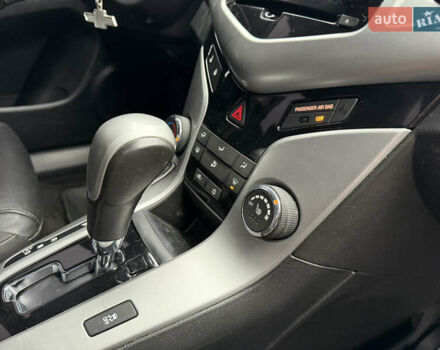 Черный Шевроле Круз, объемом двигателя 1.4 л и пробегом 243 тыс. км за 5800 $, фото 18 на Automoto.ua