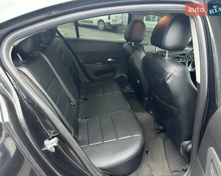 Чорний Шевроле Круз, об'ємом двигуна 2 л та пробігом 214 тис. км за 6290 $, фото 24 на Automoto.ua